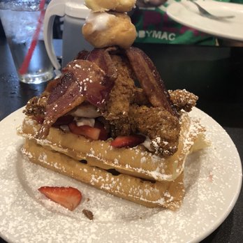 Maple Leaf Diner - American Near Me - Dallas, Texas Maple Leaf Diner - American Near Me - Dallas, Texas