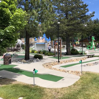 Magic Carpet Golf - Mini Golf Near Me - Carnelian Bay, California