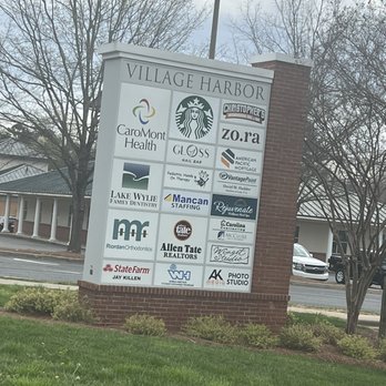 Starbucks - Coffee & Tea Near Me - Lake Wylie, South Carolina Starbucks - Coffee & Tea Near Me - Lake Wylie, South Carolina