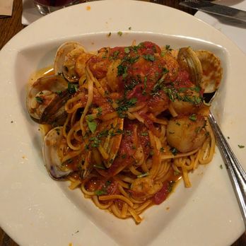 Marblehead Chowder House - Pasta di mare (shrimp, scallops and claws on linguine) - Seafood Near Me - Easton, Pennsylvania