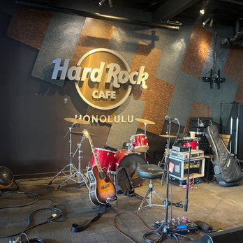 Hard Rock Cafe - 7/7/22 Stage - Burgers Near Me - Honolulu, Hawaii Hard Rock Cafe - 7/7/22 Stage - Burgers Near Me - Honolulu, Hawaii