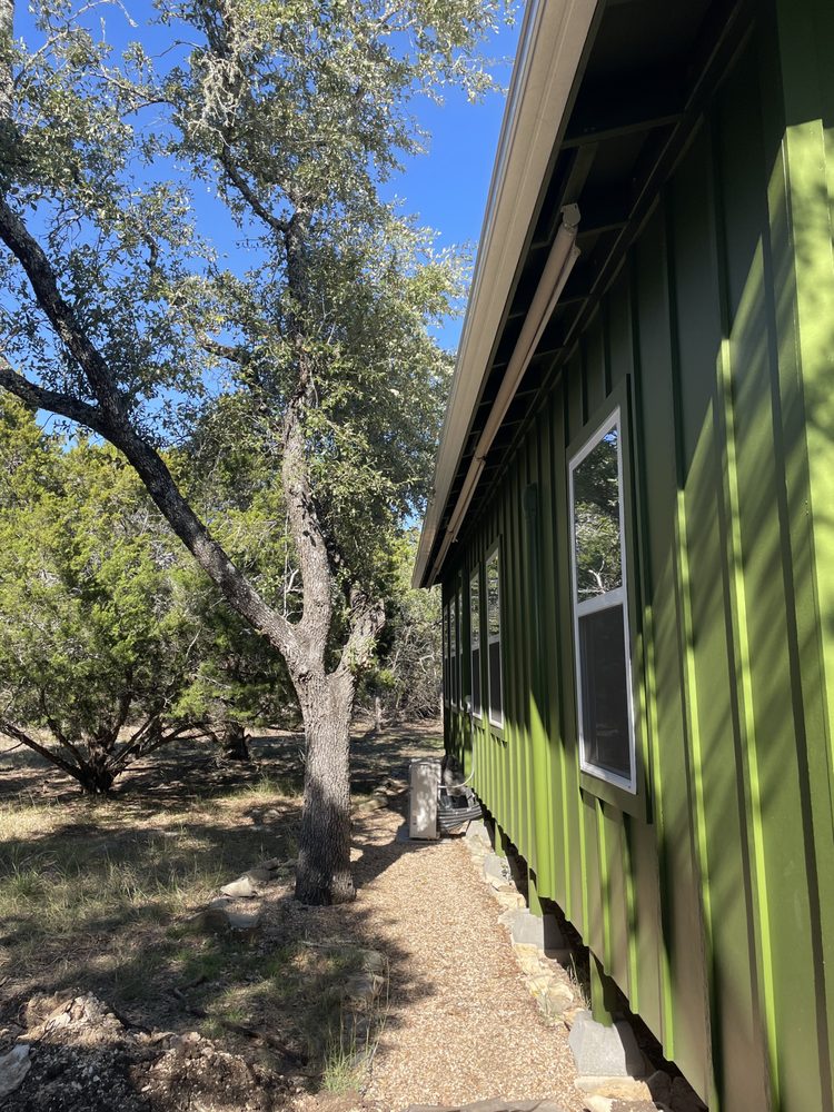 Slide of Best Course Seamless Gutters & Rainwater Collection