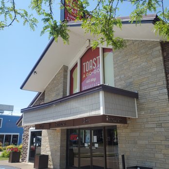 Toast A Go-Go - Poor experience, mediocre food, odd management. - Breakfast & Brunch Near Me - Mackinaw City, Michigan Toast A Go-Go - Poor experience, mediocre food, odd management. - Breakfast & Brunch Near Me - Mackinaw City, Michigan