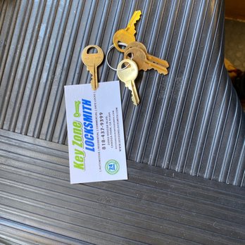 Key Zone Locksmith - Keys & Locksmiths Near Me - Canoga Park, California