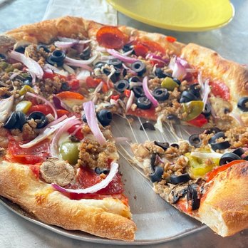 Best Pizza & Brew Oceanside - Pizza Near Me - Oceanside, California