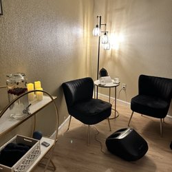 Summerland Spa - Inside the sauna room for the couples deal w/ complimentary fruit infused water!