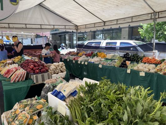 Salcedo Weekend Market by null