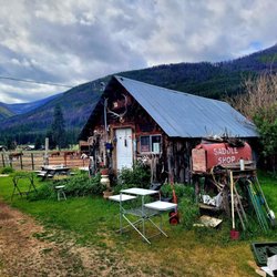 Early Winters Outfitters - Cozy at camp.