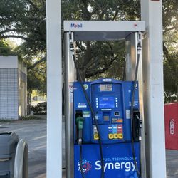 Mobil - Pump.