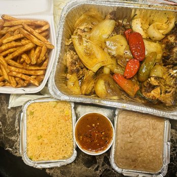 El Pollo cris cris - Whole chicken special - Mexican Near Me - Chicago, Illinois