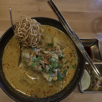 Manaao - Thai Near Me - Tustin, California