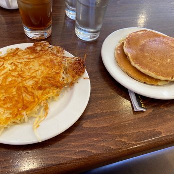 Brunch Cafe-Roselle - Hash browns and pancakes - Breakfast & Brunch Near Me - Roselle, Illinois