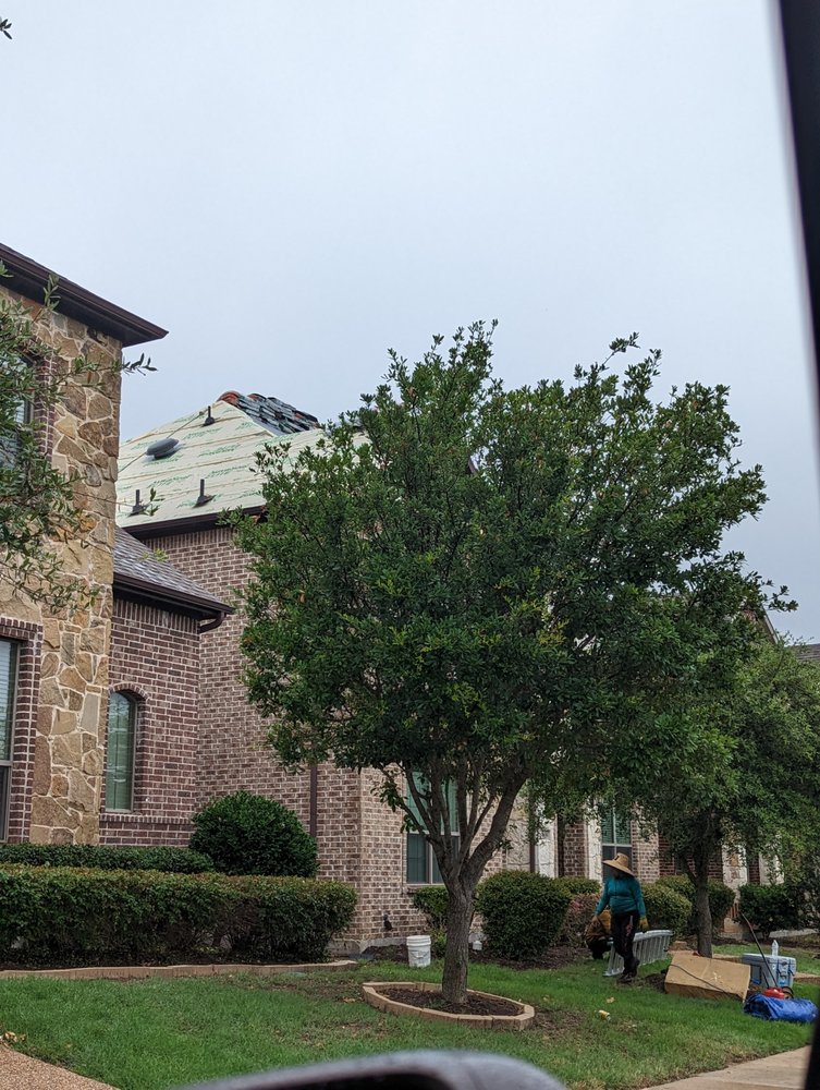 Slide of Parallel Roofing & Construction