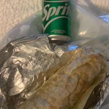Que Onda Tacobar - Chicken burrito - Tacos Near Me - Vacaville, California Que Onda Tacobar - Chicken burrito - Tacos Near Me - Vacaville, California