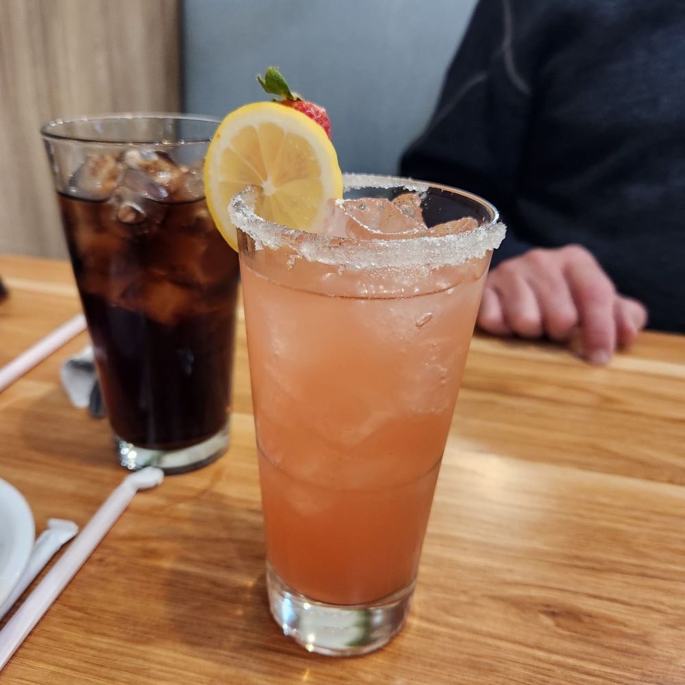 Broken Yolk Cafe - Drinks were good. Strawberry Lemonade. - American Near Me - Phoenix, Arizona Broken Yolk Cafe - Drinks were good. Strawberry Lemonade. - American Near Me - Phoenix, Arizona