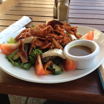 Albertini Restaurant - Good salad and great service. - Pizza Near Me - London, XGL Albertini Restaurant - Good salad and great service. - Pizza Near Me - London, XGL