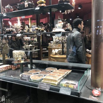 Maison Georges Larnicol - Chocolatiers & Shops Near Me - Paris, 75