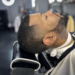 Book with Bobby V The Barber .