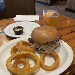 That's the cue cheese burger with onion rings. That's the cue cheese burger with onion rings.
