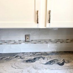Kitchen tile and accent strip Kitchen tile and accent strip