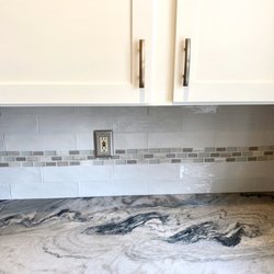 Sparks Tile and Stone - Kitchen tile and accent strip