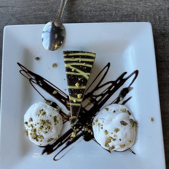 Blu Burger Grille - Dubai Chocolate Torte - Burgers Near Me - Scottsdale, Arizona