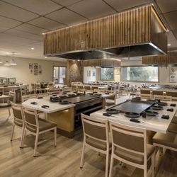 Sakura Sushi & Teppanyaki - Serving authentic Japanese western-influenced teppanyuaki cuisine performed by your personal chef table-side