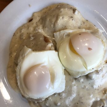 Burnt Toast Restaurant - Biscuits and gravy - Breakfast & Brunch Near Me - Elgin, Illinois Burnt Toast Restaurant - Biscuits and gravy - Breakfast & Brunch Near Me - Elgin, Illinois