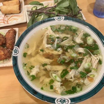 Pho 2006 - Chicken with egg noodles - Vietnamese Near Me - Clovis, California
