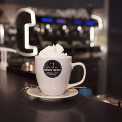 Nero Nero - Cioccolata con panna