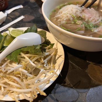 Pho Real - Hu Tieu Dac Biet Combination Bowl - Vua Just Right - Vietnamese Near Me - Charlotte, North Carolina Pho Real - Hu Tieu Dac Biet Combination Bowl - Vua Just Right - Vietnamese Near Me - Charlotte, North Carolina