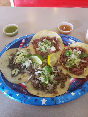 Tacos Navarro by null
