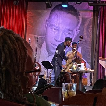 Jazz Showcase - Jazz & Blues Near Me - Chicago, Illinois