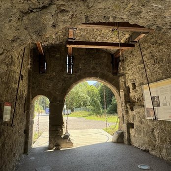 Burgenwelt Ehrenberg - Drawbridge castle entrance - Museums Near Me - Reutte, 7