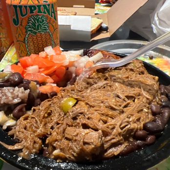 El Cubano Latin Market - La mejor comida cubana ! Se los recomiendo freshly made food !! - Caribbean Near Me - Irving, Texas