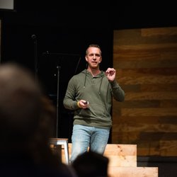 Dayspring Community Church - Lead Pastor Robert Smith