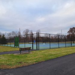 Seven Gables Park - Tennis courts