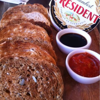 Scotts - Camembert for two - Gastropubs Near Me - Largs, NAY