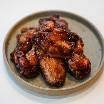 Bird N' Hand - plate of chicken wings - Chicken Wings Near Me Bird N' Hand - plate of chicken wings - Chicken Wings Near Me
