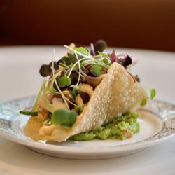 Vinnie's - Ahi Taco