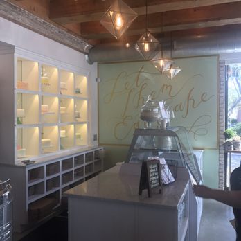 Bird Bakery - Now they sale cakeeees!!!!! - Desserts Near Me - San Antonio, Texas Bird Bakery - Now they sale cakeeees!!!!! - Desserts Near Me - San Antonio, Texas