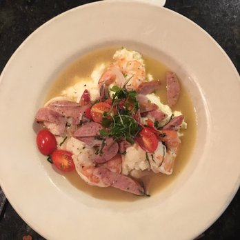 Lucille's - Shrimp grits - New American Near Me - Houston, Texas