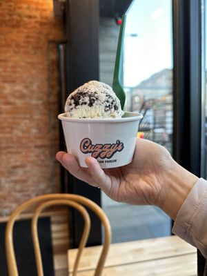 Cuzzy’s Ice Cream Parlor by null