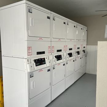 Park Villas Apartments - community laundry room - Apartments Near Me - Chino, California Park Villas Apartments - community laundry room - Apartments Near Me - Chino, California