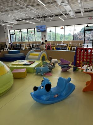 Huckleberry Play by null