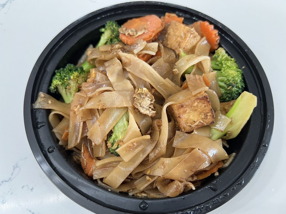 KAPOW THAI STREET FOOD Updated October 2024 78 Photos & 64 Reviews