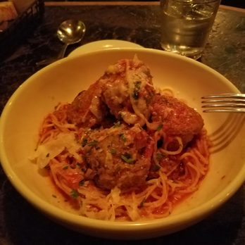 Gusto Italian Grill & Bar - Bars Near Me - Moncton, New Brunswick