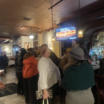 Francesca's On Chestnut - Bar - Italian Near Me - Chicago, Illinois