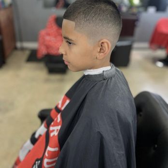 Prolific Barber Lounge - 2 on top mid skin fade - Barbers Near Me - Bakersfield, California Prolific Barber Lounge - 2 on top mid skin fade - Barbers Near Me - Bakersfield, California