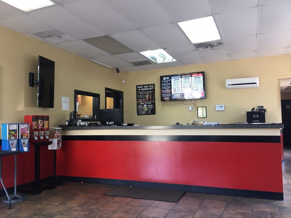 BRAKES 4 LESS 10 Photos & 30 Reviews 2300 Wade Hampton Blvd